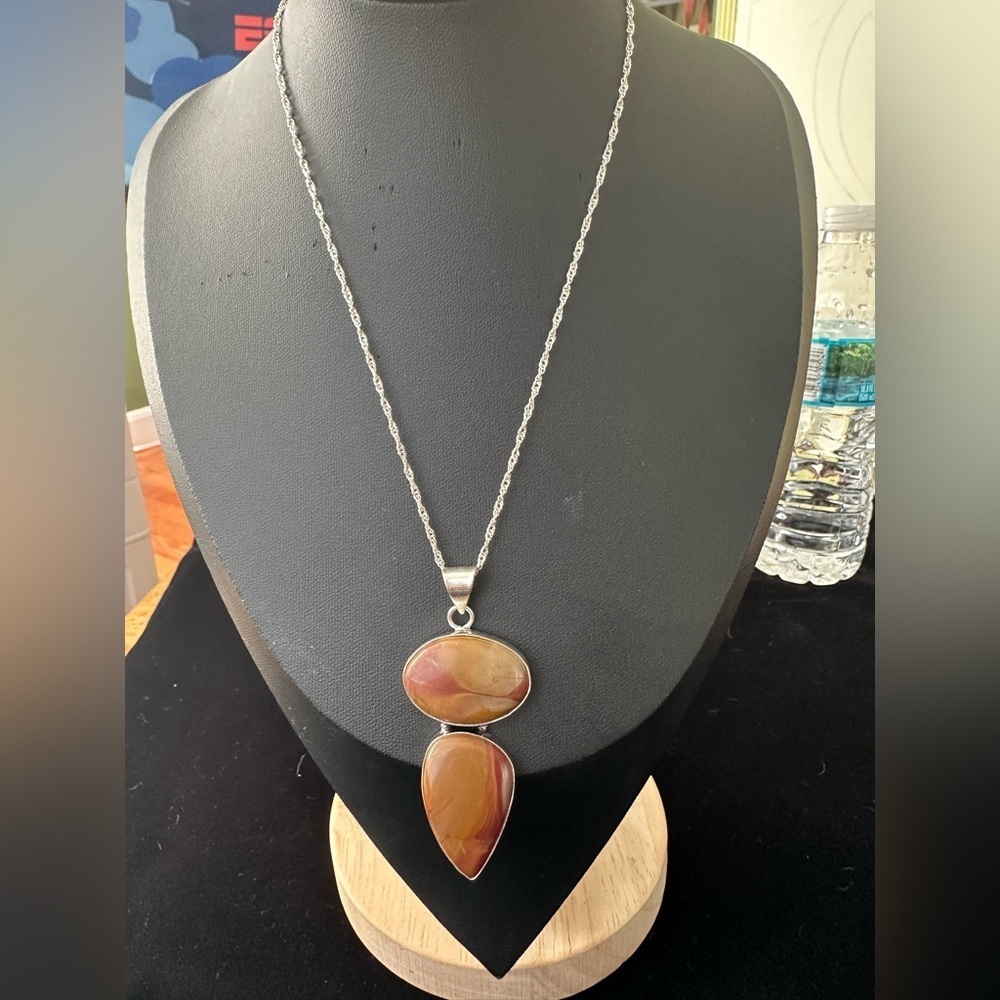 Sterling Silver Pendant Necklace with Multicolor Agate Stones - Picture 3 of 7